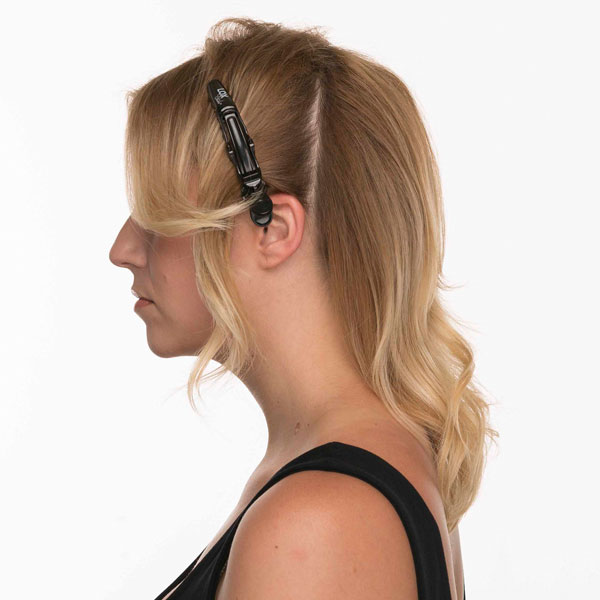 This Clip-on Ponytail gives plenty of play, enjoy rockin’ it in three different ways.The 3-in-1 features 2 ponytail styles and a hair fall extension look. #loxextensions